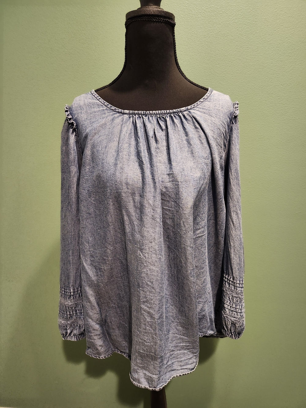 LC Lauren Conrad Light Blue Smocked-Sleeve Peasant Top